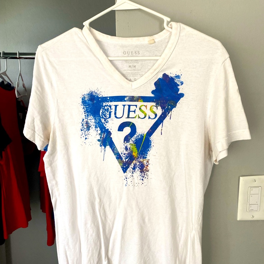 Guess women’s T-shirt